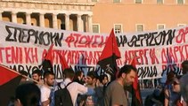 Grèce : les anti-austérité dans la rue après l'accord conclu par Tsipras