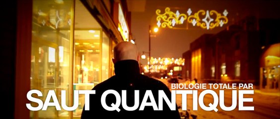 Biologie Totale par Saut Quantique