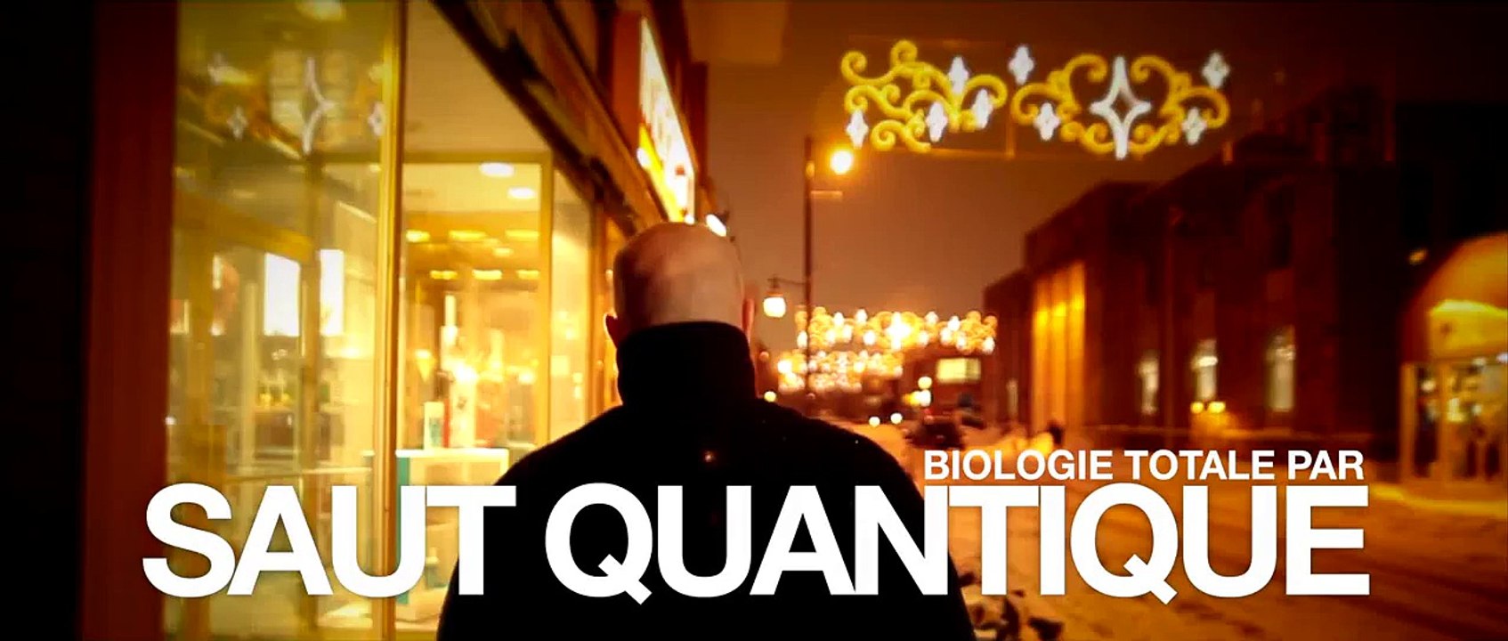 Biologie Totale par Saut Quantique