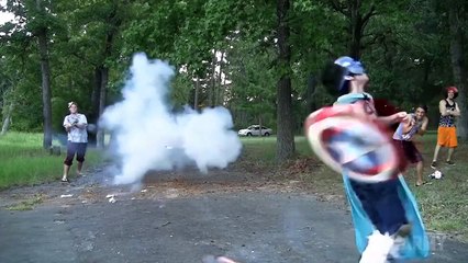 Des américains débiles qui fêtent le 4 juillet et se ratent complètement