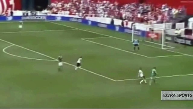 أفضل 10 أخطاء مضحكة لحرّاس المرمى في مبارايات كرة القدم لقطات مضحكة جدا لاتفوتكم