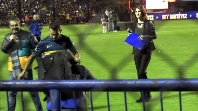 Tevez returns a hero to Boca Juniors