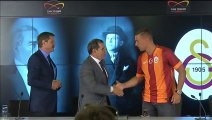 Lukas Podolski seals move from Arsenal to Galatasaray