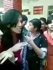 Lahore University girls fight
