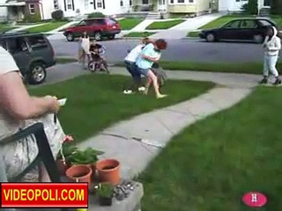 Outdoor girl fight