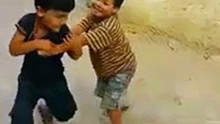 A funny fighting with two young brothers