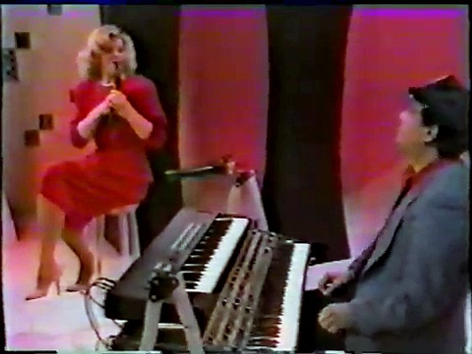 Captain & Tennille  DO THAT TO ME ONE MORE TIME