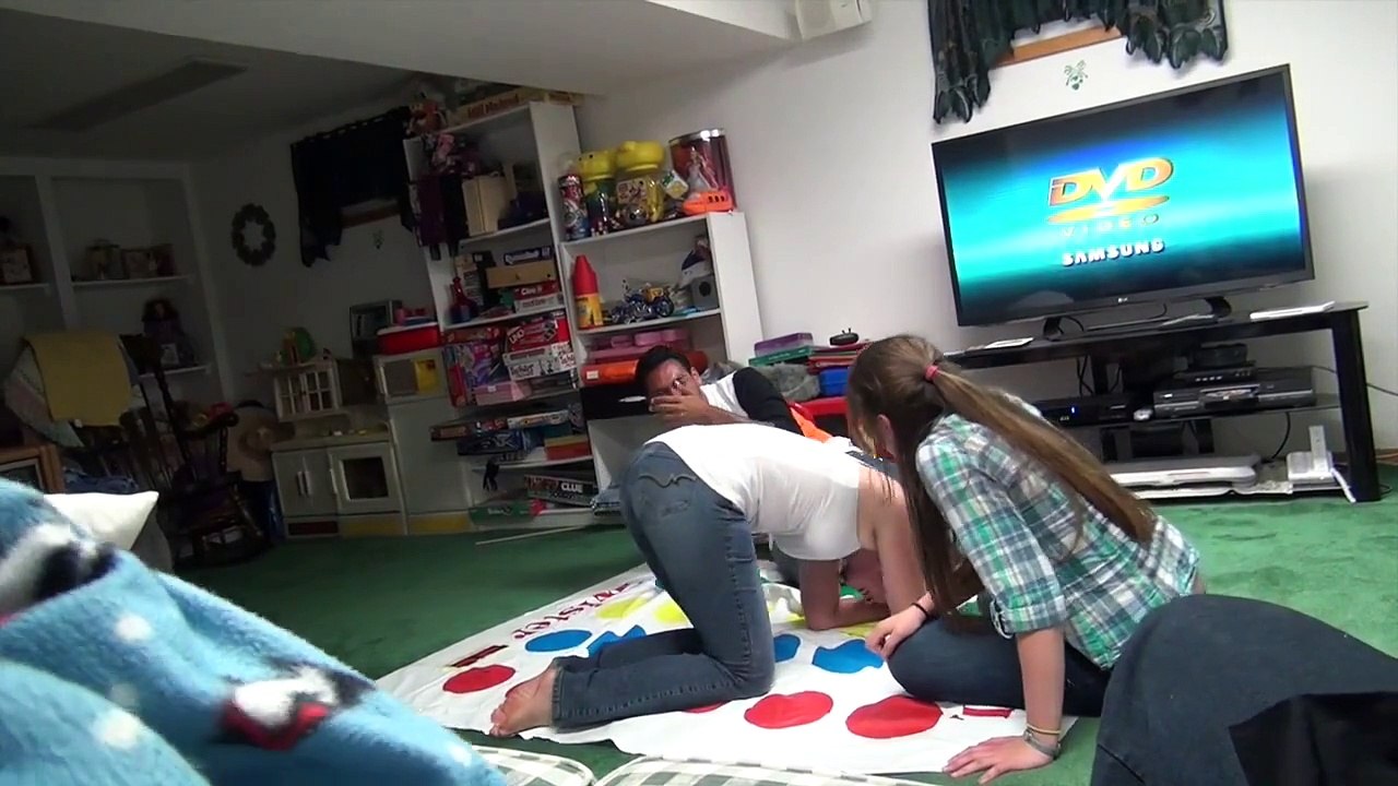 Playing Twister