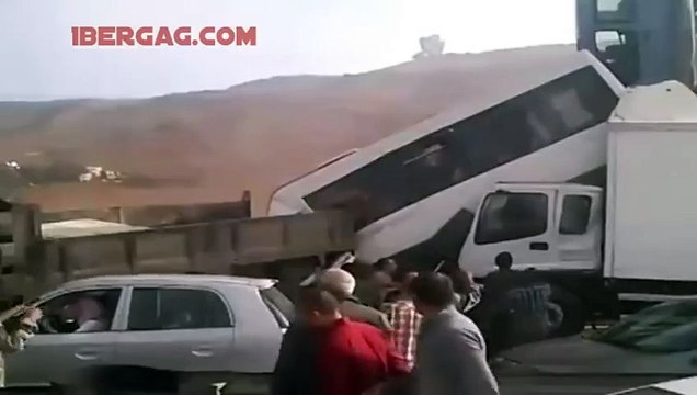 Maroc Grave Accident sur la route Rabat - Salé