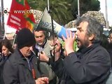 Roma: Manifestazioni e scontri per il diritto alla casa davanti al Campidoglio