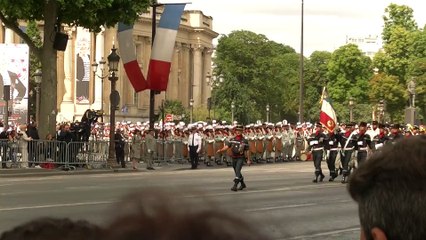 Détachement ébola défilé 14 juillet 2015