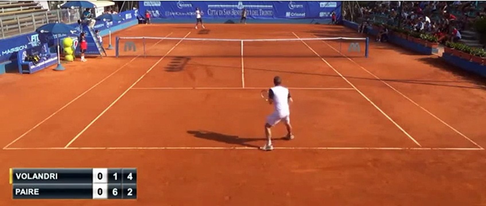 Benoit Paire pète un câble et abandonne un jeu en jouant n'importe comment
