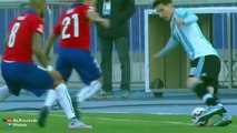 Messi Fantastic skills vs 2 Chile players