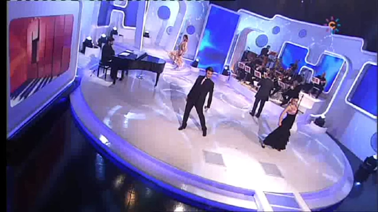 Veronica Rojas  '' Al pie de la cruz de mayo''