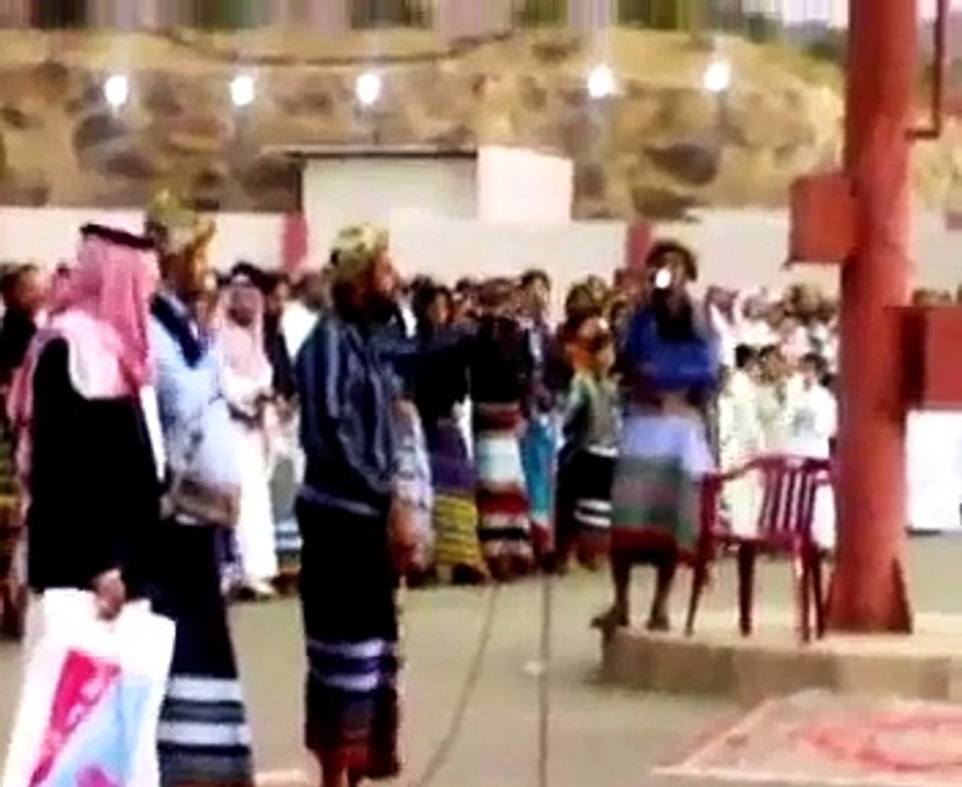 ‫خولان بن عامر يتقدمهم أخو رحمة عند قحطان‬‎