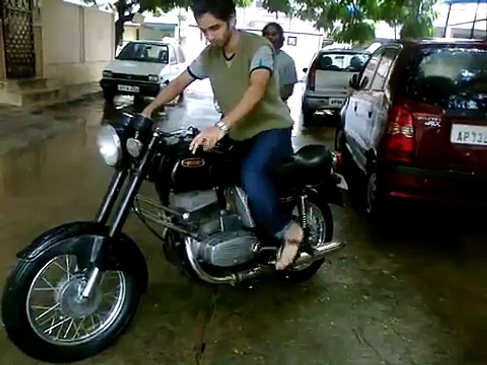 Yezdi