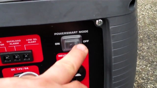 Briggs & Stratton P2000 Inverter Generator Overview