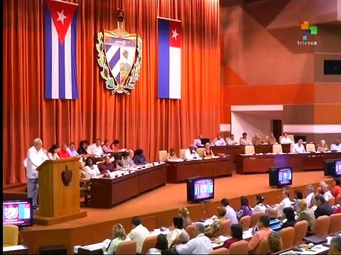 Obama Pushes for Removing Sanctions Against Cuba