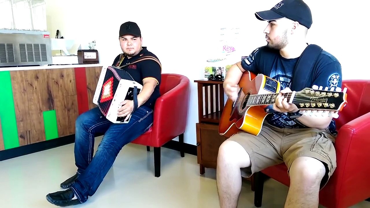 El Centenario - Los Tucanes De Tijuana (Cover) Los Hermanos Marias 2014