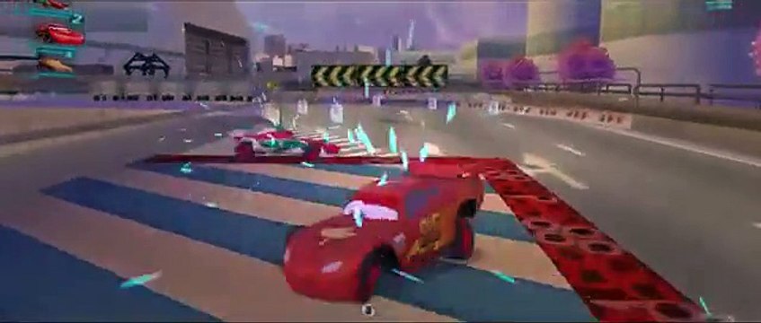CARS 2 : Lightning Mcqueen Cars Battle Race Track Drifting Disney Pixar Rayo Macuin Carros 2 HD!