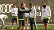 El buen rollo entre Rafa Benítez y Cristiano Ronaldo en el entrenamiento de Real Madrid