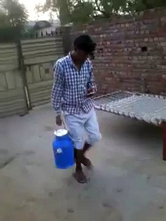 VID-20150617-WA0003.3gp