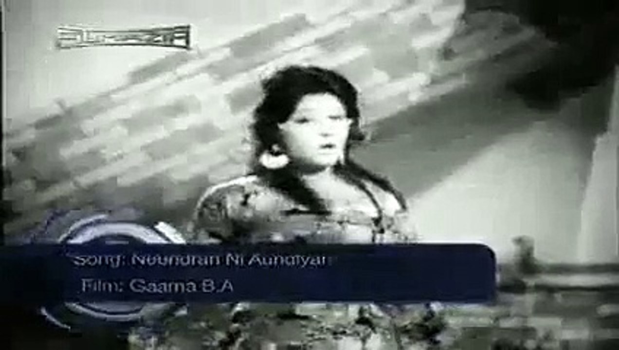 NOOR JAHAN , PAKISTANI OLD PUNJABI SONG , MUMTAZ   B & W