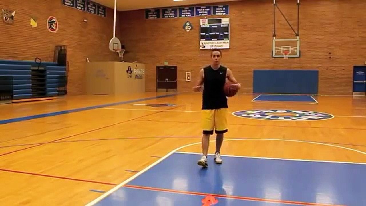Dwyane Wade Euro Step: Basketball Moves!!!
