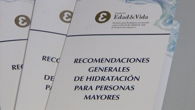 Campaña de hidratación entre más de 4.000 personas mayores de toda España