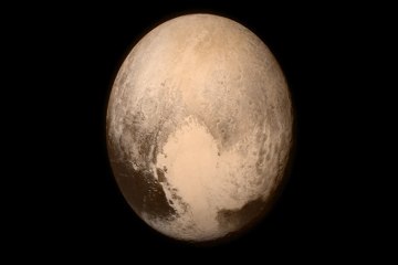 Éxito absoluto de la New Horizons en Plutón