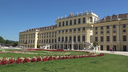 Schönbrunn Palace - Schloss Schönbrunn - Vienna
