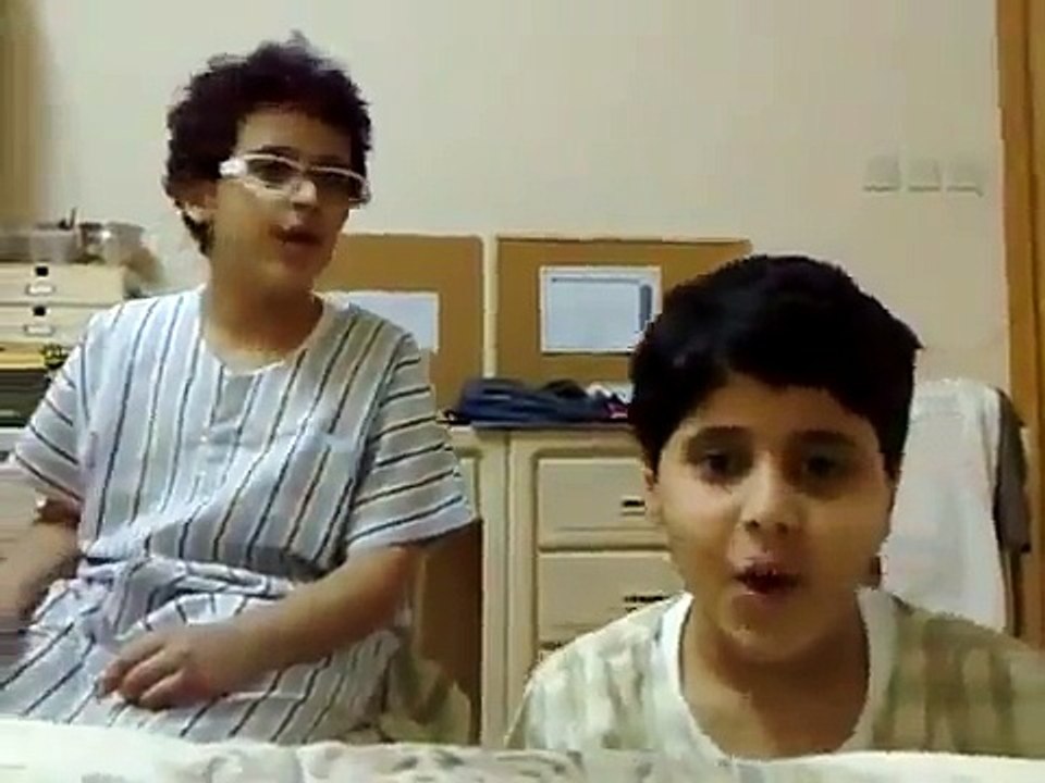 Funny Saudi boys dancing