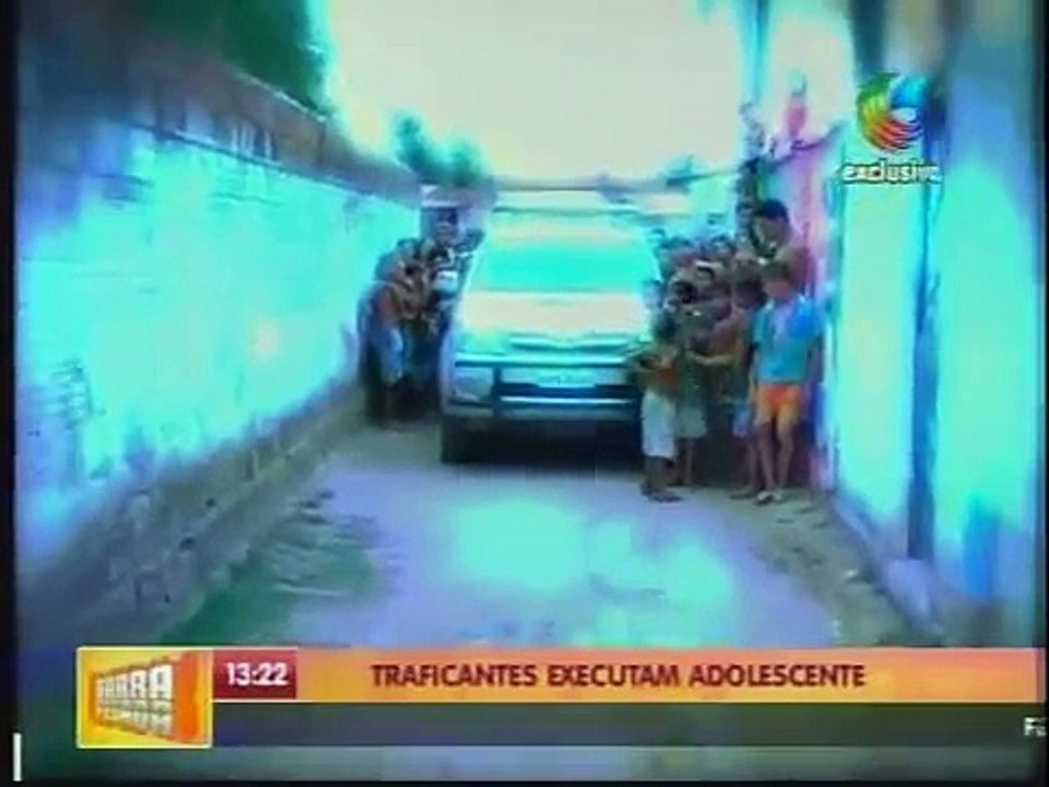 Vídeo exclusivo: traficantes executam adolescente