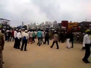 AADM Seva At Girgaon - Anant Chaturdashi 2014 (Clip 1)