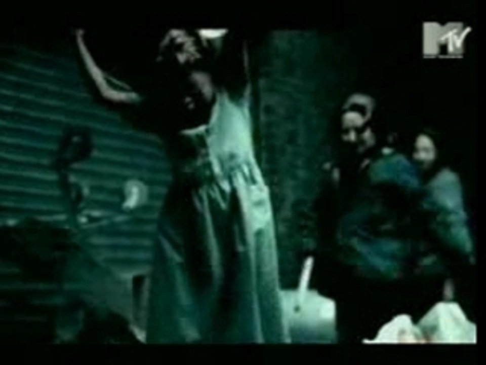 Aphex Twin - Come to daddy