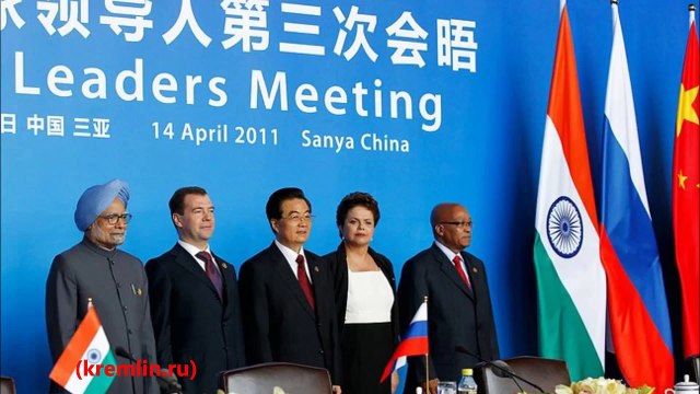 RUSSIA Will Launch 3-Pronged Invasion of UNITED STATES any Day Now.