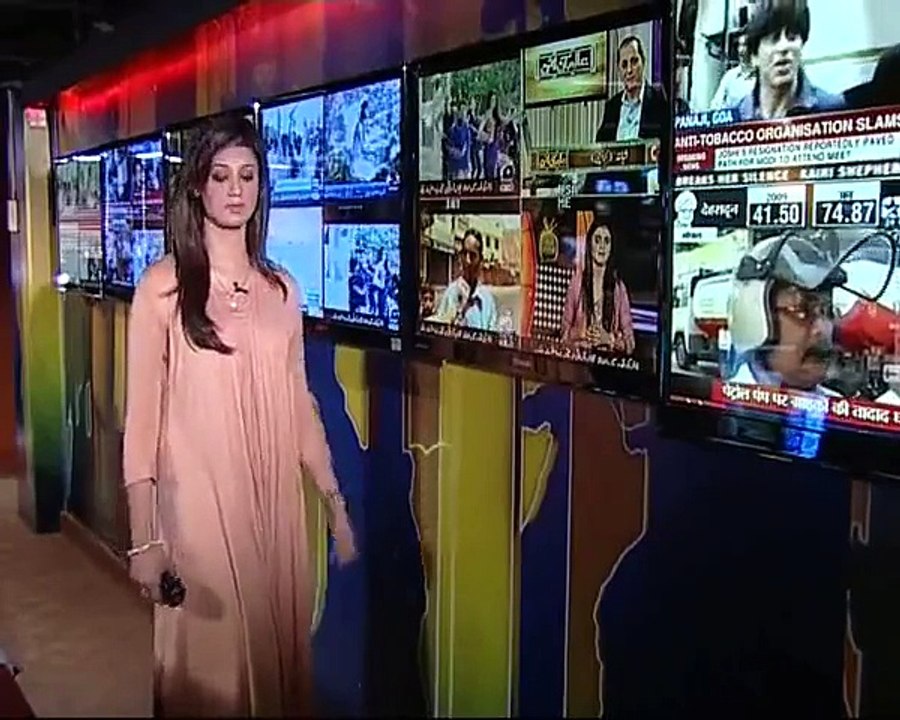 Geo News Anchor Behind The Scene