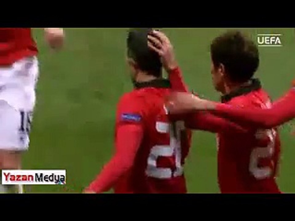 Robin Van Persie'nin Enfes Golü UEFA'nın Sitesinde