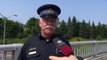 Bagarre entre 2 automobiliste en pleine interview d'un policier de Toronto!