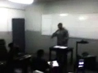 Acorda Soldado !!! - Soldado leva tapa ...