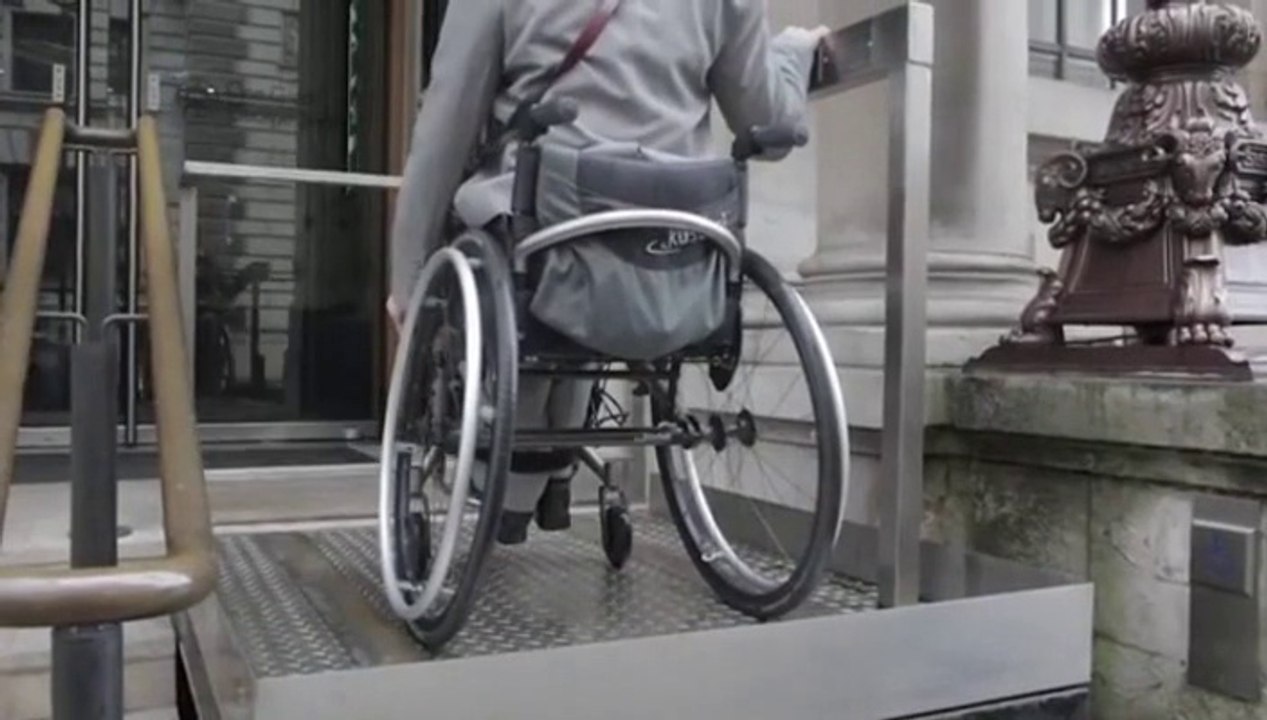 New amazing technology that allow wheeling chait to climb stairs
