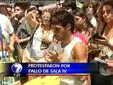 Protestas pacíficas contra Crucitas en día de la Tierra