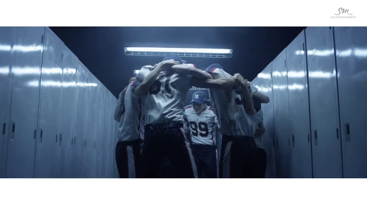 EXO - LOVE ME RIGHT (Hungarian Fangirl Version)