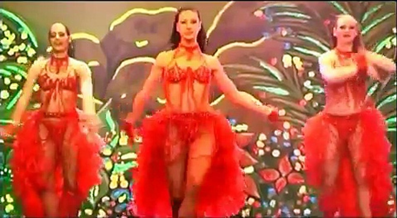 Cabaret itinérant, revue parisienne, music-hall, french cancan : Fantasmagic