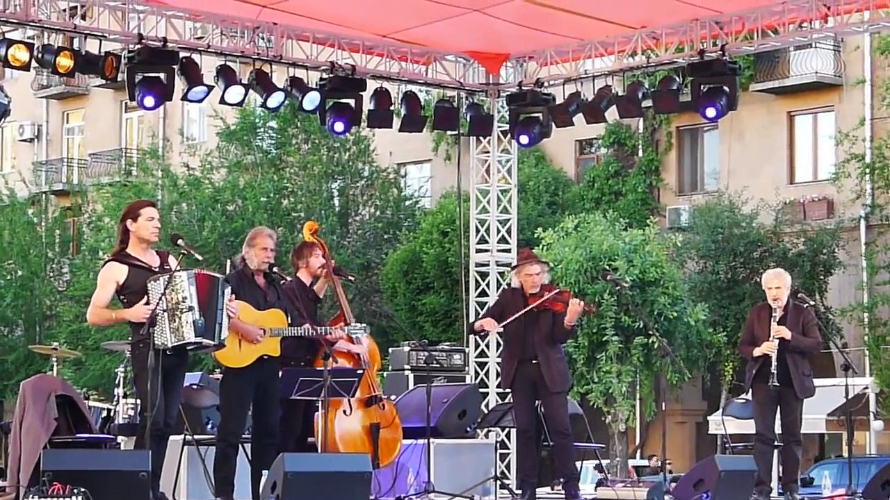 Bratsch - Nami Naz Ouni (Fête de la musique 2011 Erevan, Arménie)