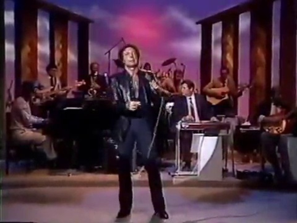 Tom Jones - Green, Green Grass of Home - 1985 LIVE