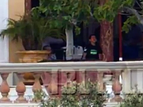 Brad Pitt, Angelina Jolie & kids Miraval Moments - Lean on Me