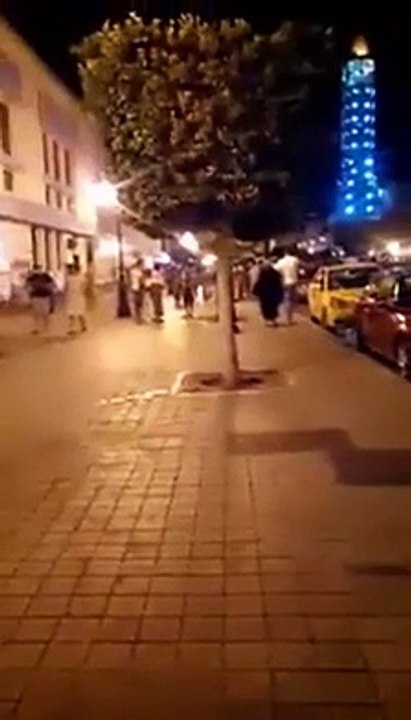 بشارع الحبيب بورقيبة بالعاصمة الأن!!!  ربي يقدر الخير!!!