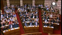 البرلمان اليوناني يوافق على الاصلاحات التقشفية للجهات الدائنة