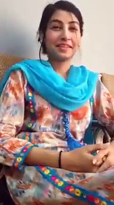 Issay Sindhi kon Sikhaega??